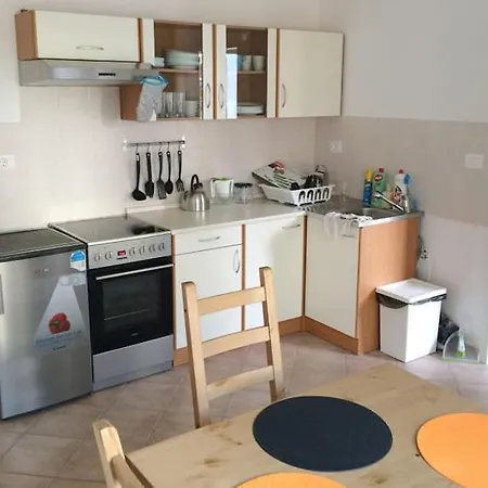Сasa de vacaciones Garni 8 *