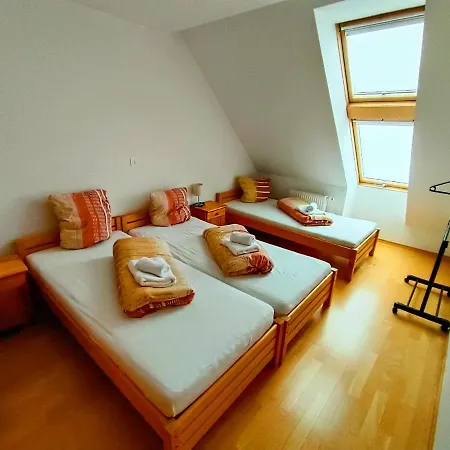 Garni 8 Tatil Evi *