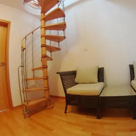 Garni 8 Tatil Evi *