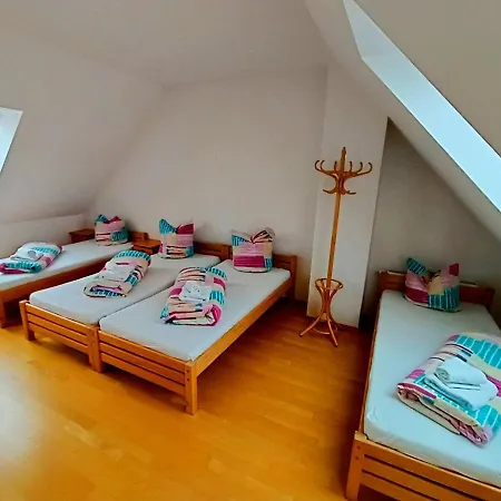 Garni 8 Сasa de vacaciones