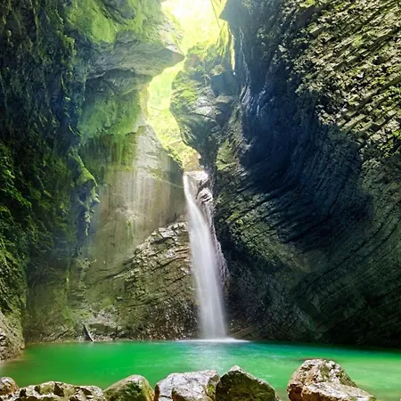 Garni 8 Сasa de vacaciones Bovec